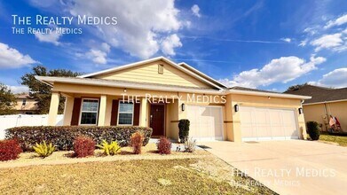 1922 Bell Crk Lp in Fruitland Park, FL - Building Photo - Building Photo