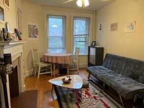 325 Harvard St, Unit 2 in Cambridge, MA - Building Photo - Building Photo