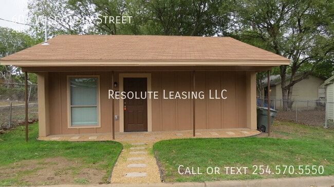 property at 604 Wisconsin St