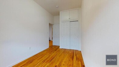 96 3rd Ave in New York, NY - Building Photo - Building Photo
