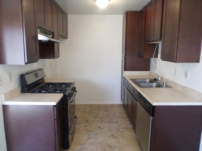 119 E Water St in Anaheim, CA - Building Photo - Building Photo