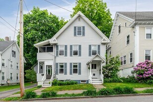 25 Pine St, Unit A-upper in Concord, NH - Building Photo