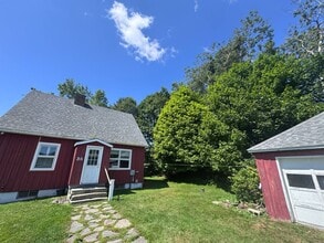 36 Webb Field Rd in Brunswick, ME - Building Photo - Building Photo