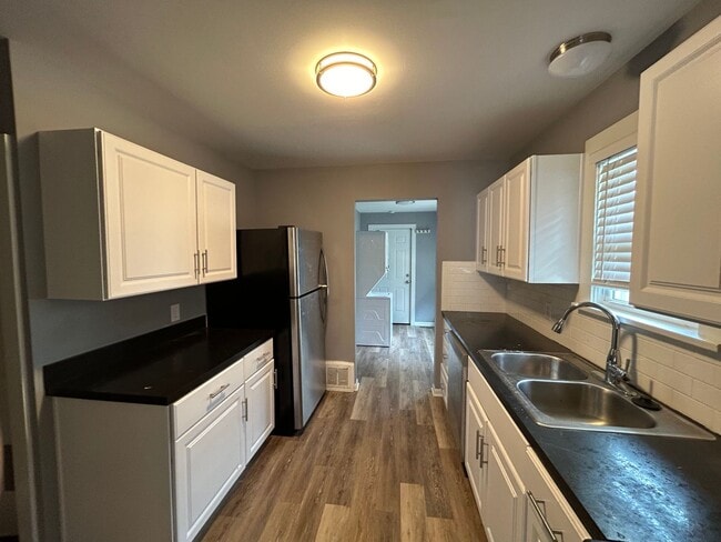 4325 Pearl St in Kansas City, KS - Building Photo - Building Photo