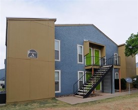 Boston Creek in Lubbock, TX - Foto de edificio - Building Photo