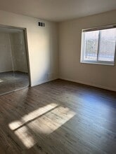 4903-4913 Walnut St in Kansas City, MO - Building Photo - Building Photo