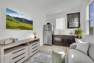 9440 Sequoia Ridge Ave, Unit A in Las Vegas, NV - Building Photo