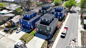 3038 W Salinas in San Antonio, TX - Building Photo - Building Photo