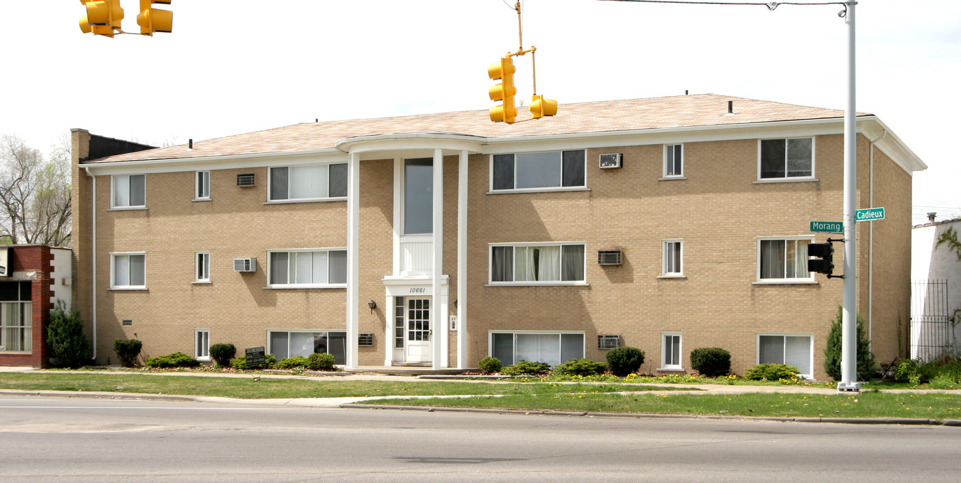 10661 Cadieux in Detroit, MI - Building Photo