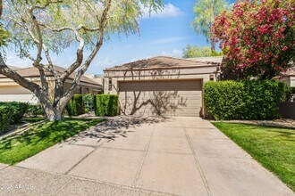 7740 E Gainey Ranch Rd in Scottsdale, AZ - Building Photo - Building Photo