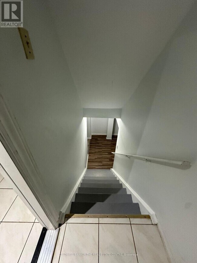 1865 Cricket Ln in Pickering, ON - Building Photo - Building Photo