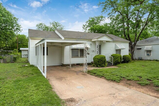 2938 Hunter St in Wichita Falls, TX - Building Photo - Building Photo