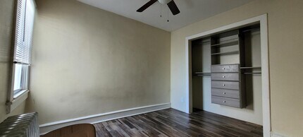 302 Burmont Rd in Drexel Hill, PA - Building Photo - Building Photo