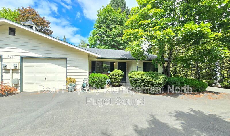 9033 244th St SW in Edmonds, WA - Building Photo