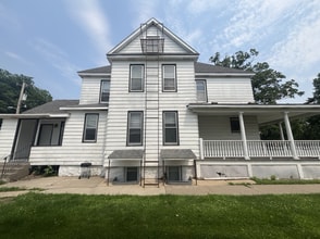 611 5th Ave S in St. Cloud, MN - Building Photo - Building Photo