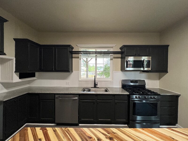 18308 Laurel Ave in Tuolumne, CA - Building Photo