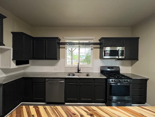 property at 18308 Laurel Ave