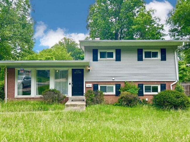 property at 1710 Tweed St