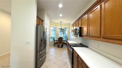 11091 Corsia Trieste Way in Bonita Springs, FL - Foto de edificio - Building Photo