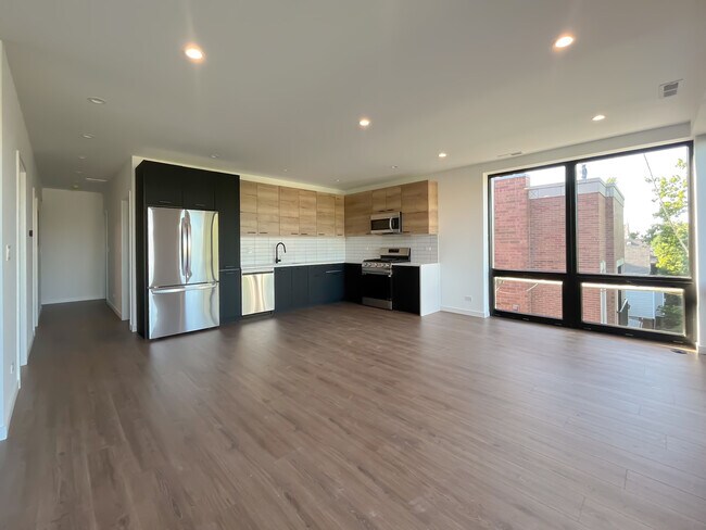 3710 N Kenmore Ave in Chicago, IL - Building Photo - Building Photo