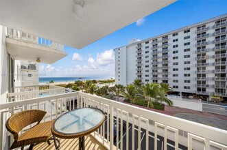 401 Ocean Dr in Miami Beach, FL - Building Photo - Building Photo