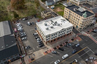 Liberty Commons in Middletown, CT - Building Photo - Building Photo