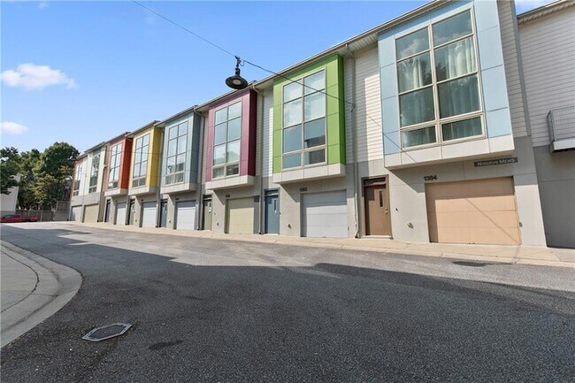 1302 Noguchi Mews NW, Unit 18207 in Atlanta, GA - Building Photo - Building Photo