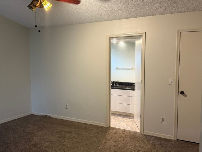 2014 Chelam Way in Brandon, FL - Building Photo - Building Photo