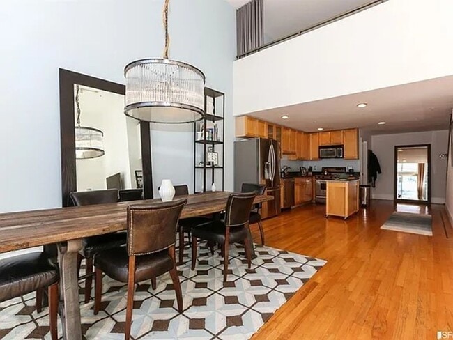 property at 468 Tehama St