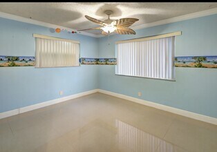 2933 NW 48th St in Fort Lauderdale, FL - Building Photo - Building Photo