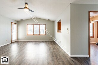 1420-1422 Flagstone Dr in Fort Wayne, IN - Building Photo - Building Photo