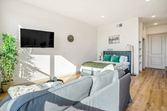 1111 Shepherd Dr in Houston, TX - Building Photo - Building Photo