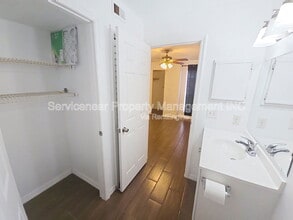 8617 Fancy Finch Dr in Tampa, FL - Building Photo - Building Photo