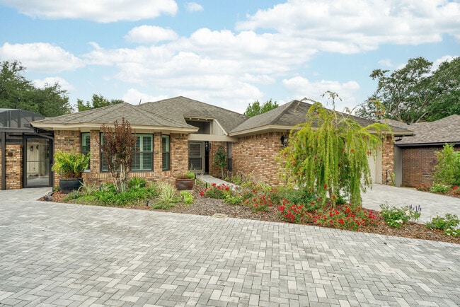 property at 1886 Demetree Dr