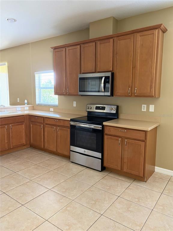 7514 Dragon Fly Loop in Gibsonton, FL - Building Photo - Building Photo