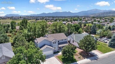 235 Tamarron Dr in Colorado Springs, CO - Building Photo - Building Photo