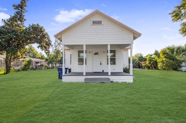 property at 517 Maine Ave