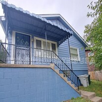 208 Davis Ave