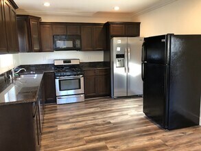 1253 W 35th St in Los Angeles, CA - Building Photo - Building Photo