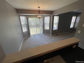 8767 Hardwood Dr in Belleville, MI - Building Photo - Building Photo