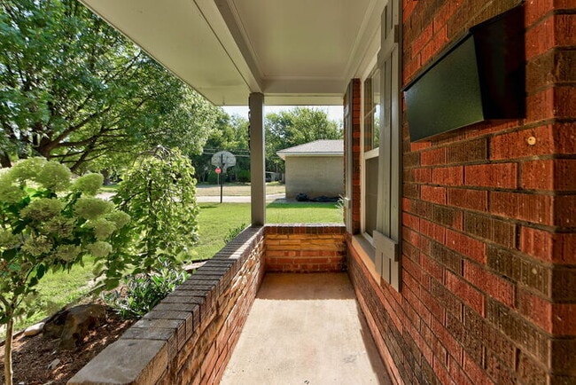 1202 Windsor Way in Norman, OK - Building Photo - Building Photo