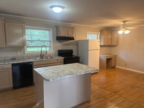 1706 Bartway Dr in Murfreesboro, TN - Building Photo - Building Photo