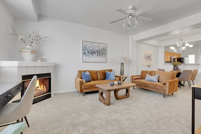 9643 W Chatfield Ave in Littleton, CO - Building Photo - Building Photo