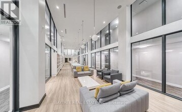 158 Front St E in Toronto, ON - Building Photo - Building Photo