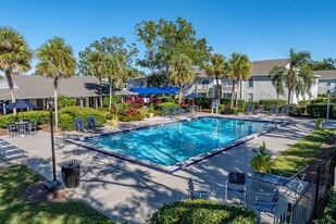 Magnolia Apartments in Orlando, FL - Building Photo