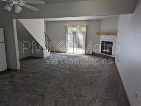530 NE Churchill St in Lee's Summit, MO - Building Photo - Building Photo