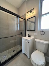 2249 W Cermak Rd in Chicago, IL - Building Photo - Building Photo