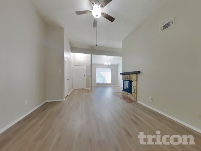 17226 Modbury Dr in Spring, TX - Building Photo - Building Photo