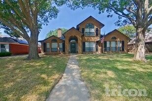 7724 Grassland Dr in Fort Worth, TX - Building Photo