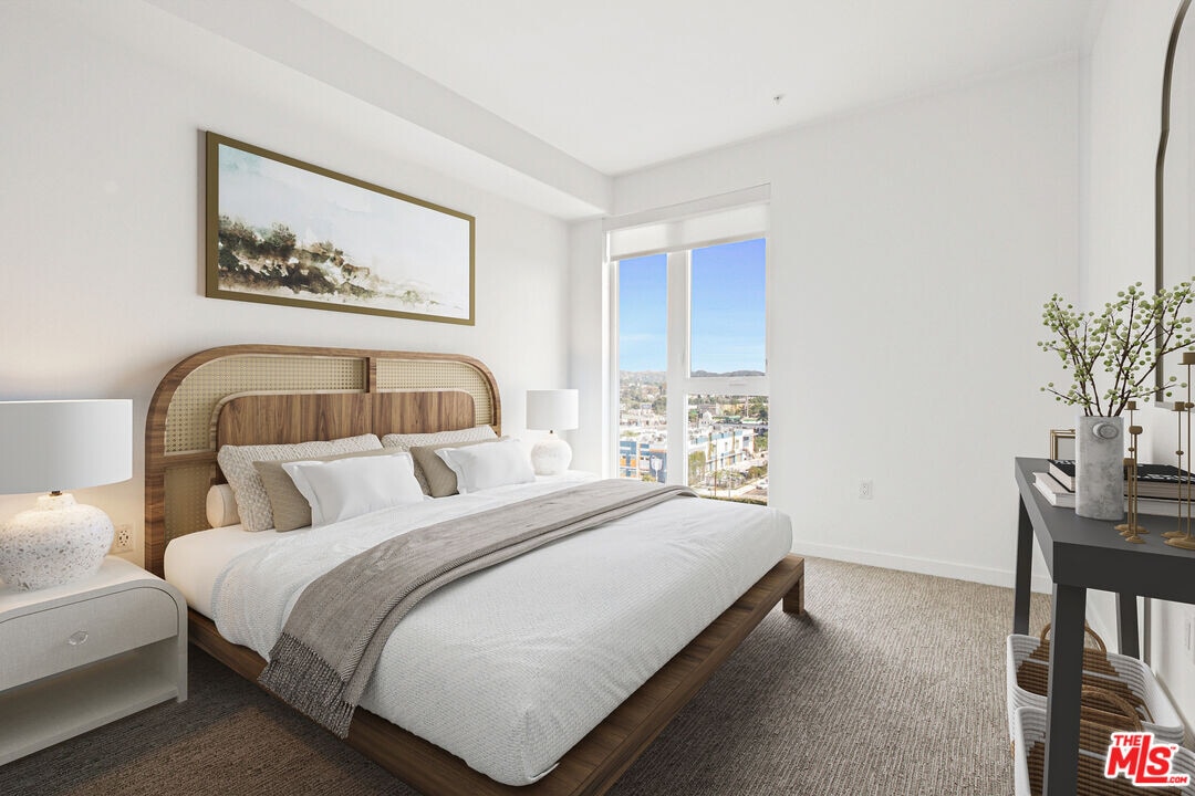 200 N Vermont Ave in Los Angeles, CA - Building Photo